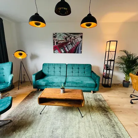 Modern * Zentral * Netflix * Arbeitsplatz * Wuppertal