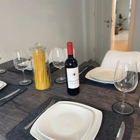 Modern * Zentral * Netflix * Arbeitsplatz Appartement *