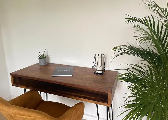 Modern * Zentral * Netflix * Arbeitsplatz *