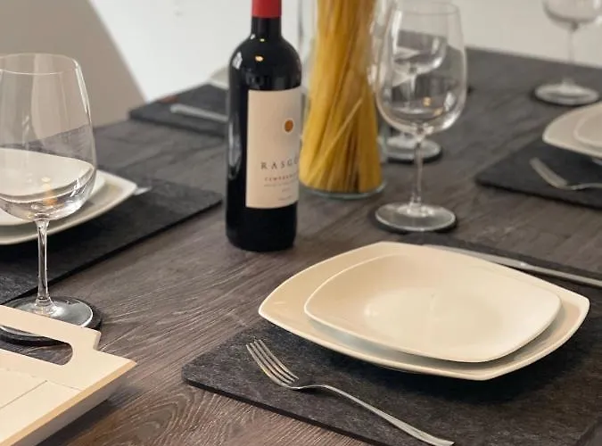 Modern * Zentral * Netflix * Arbeitsplatz *